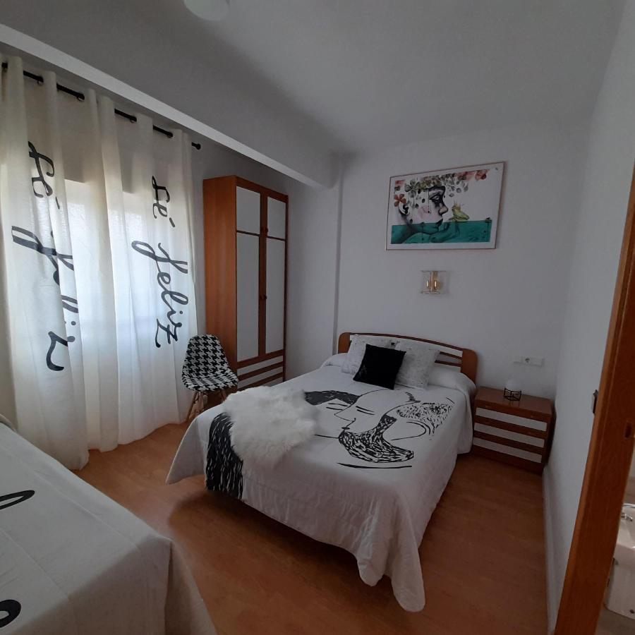 Hostal "Los Chanos El Ruso" Galende エクステリア 写真