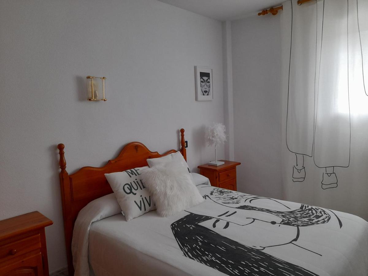 Hostal "Los Chanos El Ruso" Galende エクステリア 写真